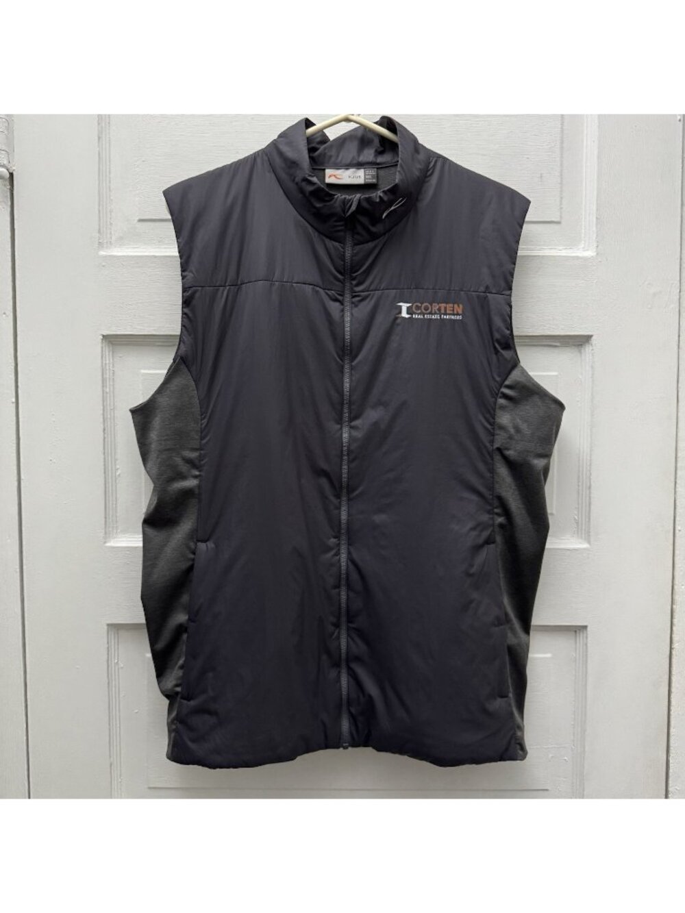 KJUS 52L Men’s Insulated Golf Vest Gray Full Zip Stretch Hybrid Performance LOGO